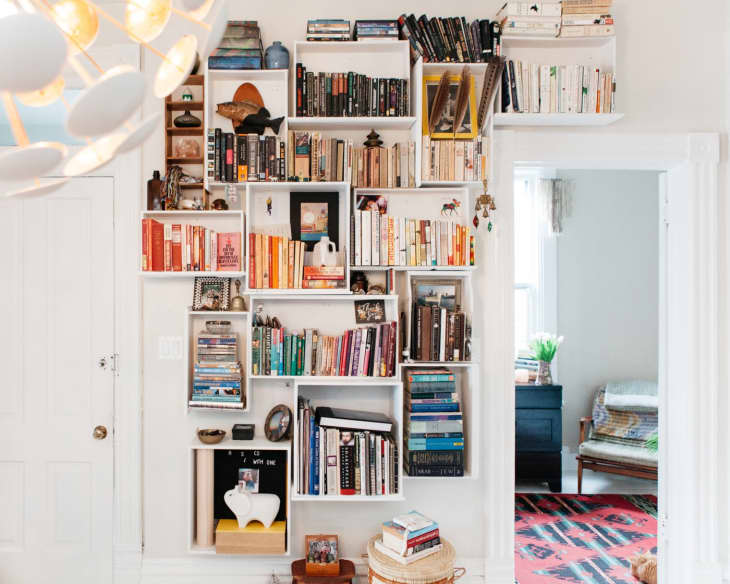 Command top strips bookshelf